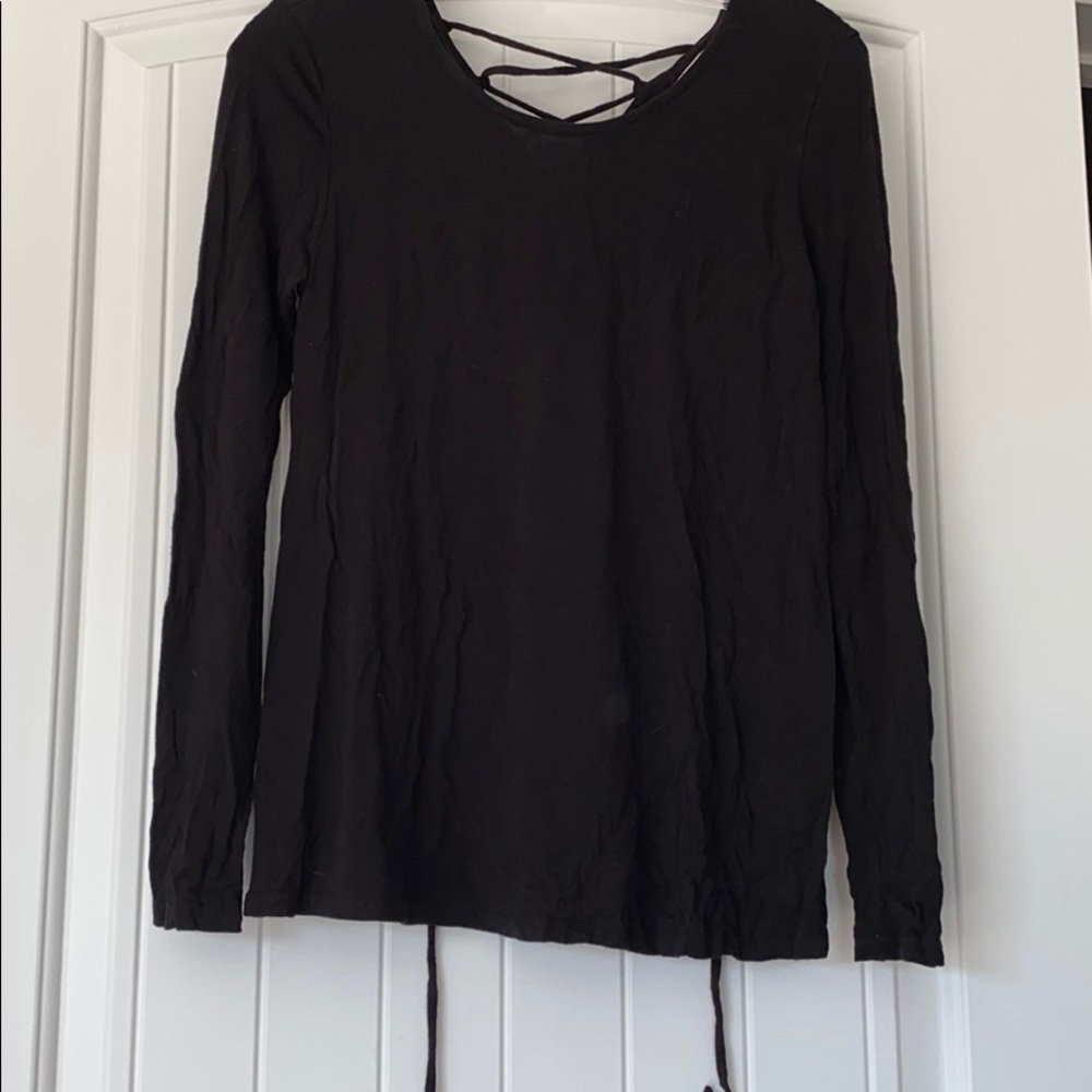 NYTT black top tie back